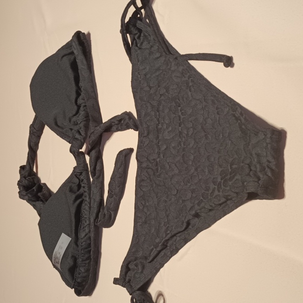 Bikini Set - Picture 4 of 5